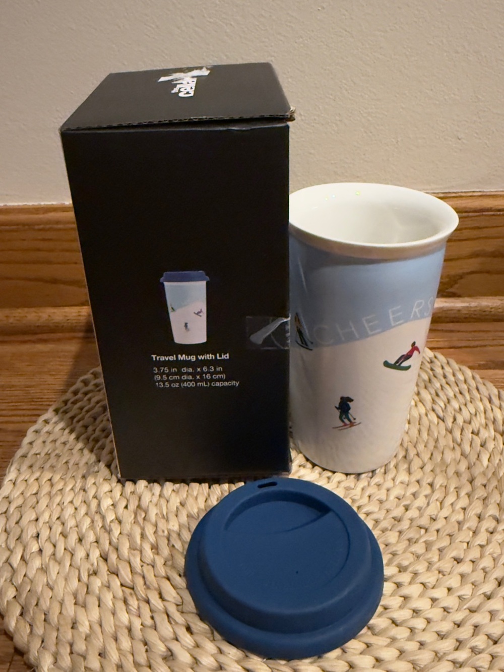 Travel Mug with Lid — Skiers Print in Light Blue & White